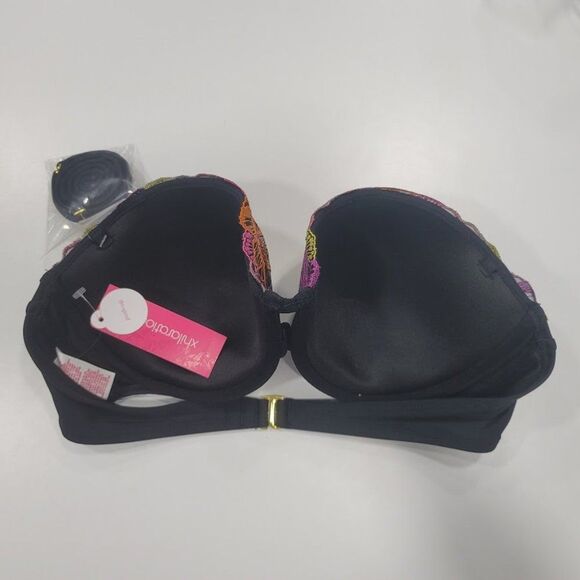 Xhilaration Embroidered Bandeau Bikini Top - Picture 4 of 7